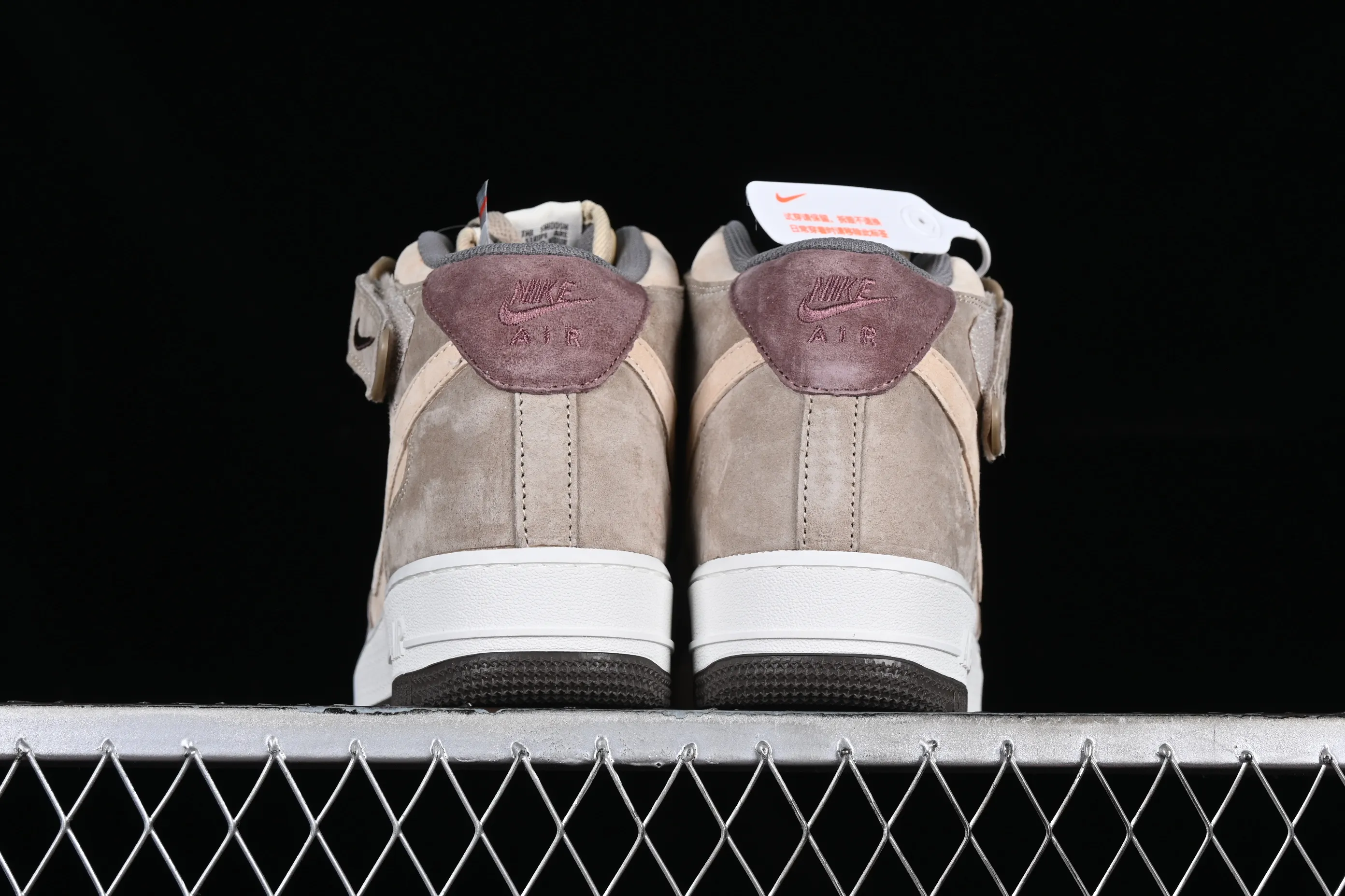 All categories Nk Air Force 1 Air Force series Nk Air Force 1 Mid Air Force mid-top Nk Air Force 1'07 Mid beige suede Air Force One mid-top casual sneakers CG9908-102